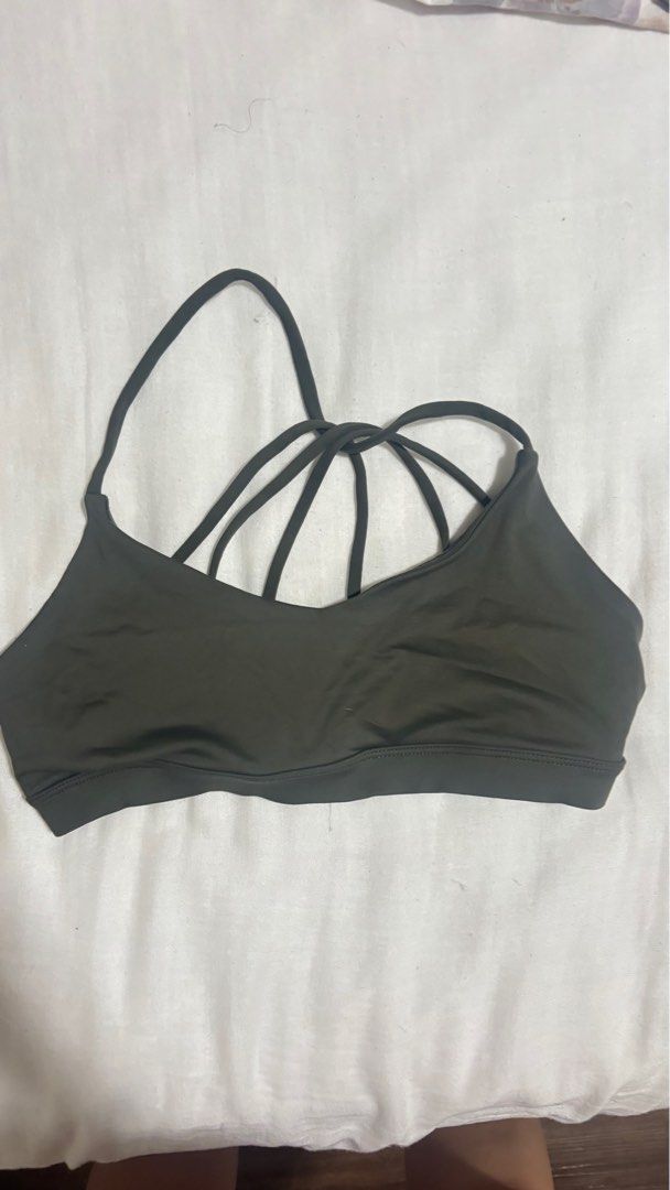 Forever 21 Sports Bra (Category: Activewear) located in Mandaluyong City. Submitted by mdoggg___ (Listing ID 1397888887, Image 2). Description: Fits xs to s Buyer to arrange pickup from Mandaluyong.