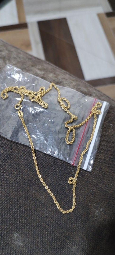 Gold Rope Chain Necklace (Category: Luxury Accessories) located in Cavite. Submitted by camiya (Listing ID 1397944245, Image 1). Description: - Gold rope chain necklace ready for meet up 21k 2.85g.