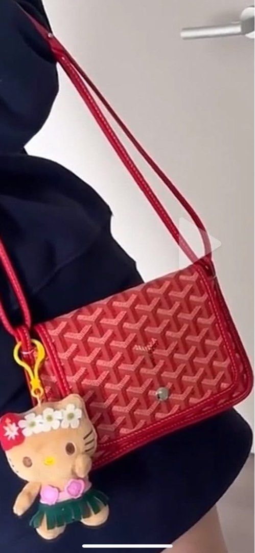 Goyard sling bag (Category: Luxury Bags & Wallets) located in Del Monte. Submitted by jinri2518 (Listing ID 1397958231, Image 1). Description: Perfectly very nice and perfect for daily use .need to declutter from my cabinet.