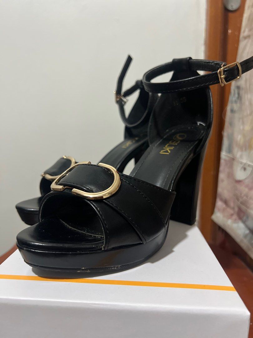 Heels for sale (Category: Heels) located in Las Pinas. Submitted by collectionsbykat (Listing ID 1397940941, Image 2). Description: For Sale Heels - size 35 (21/22 cm) - Suki (brand) - almost new, worn for 4 hrs only - no issues RFS: a little big for me. I’m only size 220 (size 34). Can be shipped cared of buyer. For meet ups in Las Piñas/Alabang area.