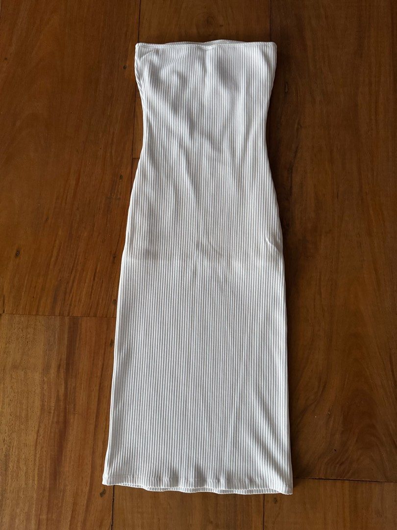 Helen Piece White Dress (Category: Dresses) located in San Juan City. Submitted by starrynight13 (Listing ID 1397882541, Image 2). Description: RFS: Don’t use it anymore.