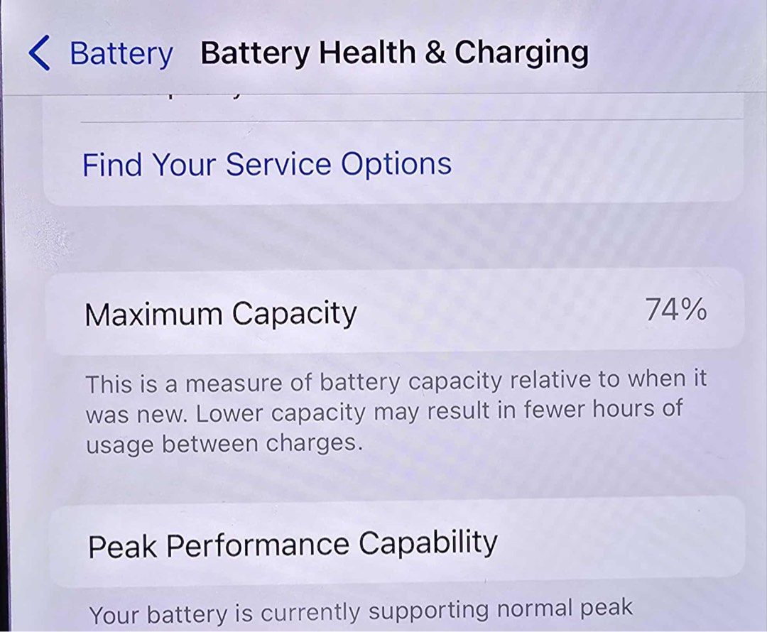 WHITE IPHONE XS MAX (Category: iPhone X Series) located in Manila. Submitted by ksywn (Listing ID 1397874561, Image 3). Description: NEGOTIABLE 74% BATTERY LIFE NO ISSUES.