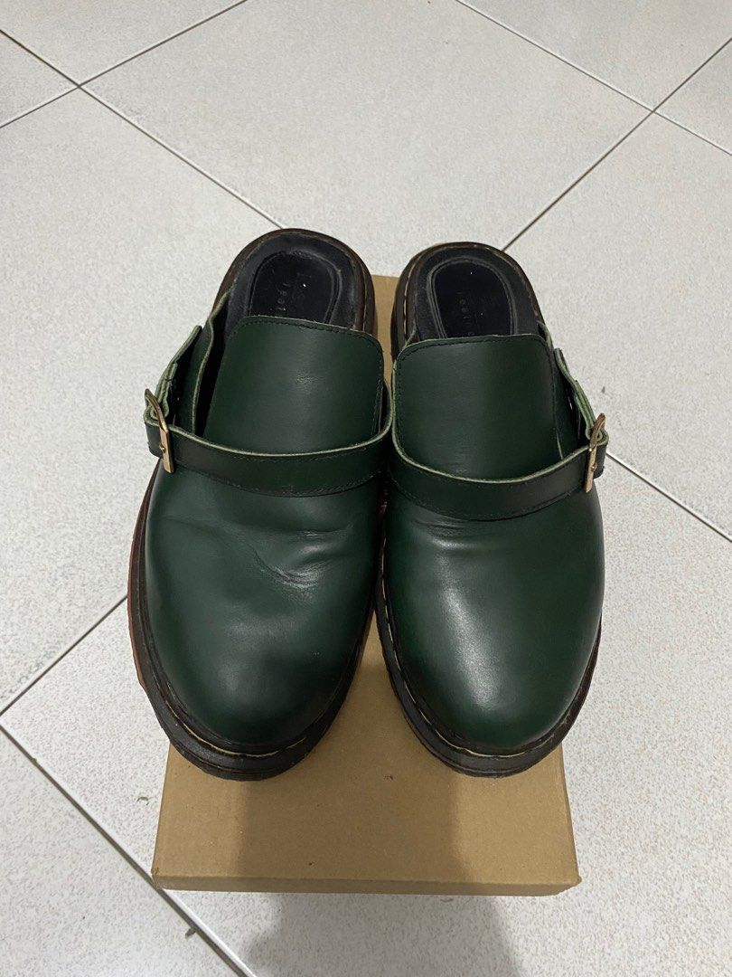 Meraniel Reuben Sandal Loafers (Emerald) (Category: Dress Shoes) located in Los Banos. Submitted by mistressofmayhem (Listing ID 1397901171, Image 3). Description: - Size 7 (US) 41 (EU) 9.5 inches - Made with genuine leather - Regularly worn for over a year - Item in good condition with signs of usage MOP: Gcash.