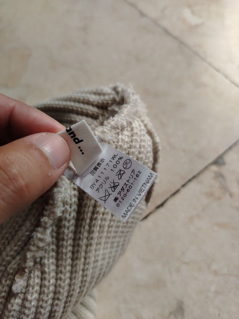 Niko And ... Knitted Beanie (Cream) (Category: Caps & Hats) located in Paranaque City. Submitted by acexjheapparel (Listing ID 1397904596, Image 3). Description: •For interested only •Don't inquire if not interested •Low ballers will be ignored •Size and Price Already Indicated to this Post •Check before you Chat •Condition 9/10 •MOP: Gcash •MOD: Lalamove (open for COD) or J&T (Payment first plus SF) •Check photos for legitimacy of the item(s).