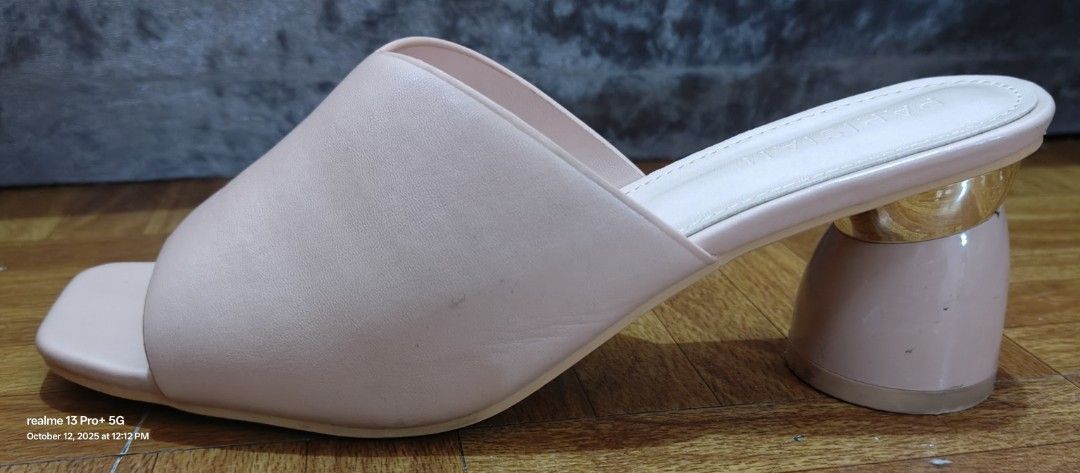 Parisian Pink/Nude Heels Size 8 (Category: Heels) located in Bulacan. Submitted by livetiger_ca147c (Listing ID 1397941561, Image 1). Description: - US Size 8 / EUR 38 - Square toe design - Gold-accented heel - Neutral nude color - Perfect for various occasions.