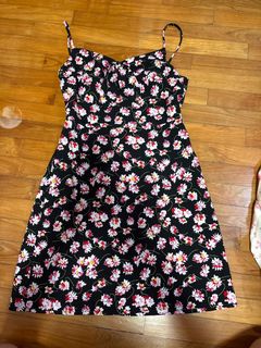 (Category: ) located in . Submitted by hellohihii (Listing ID 1397935192, Image 1). Description: .