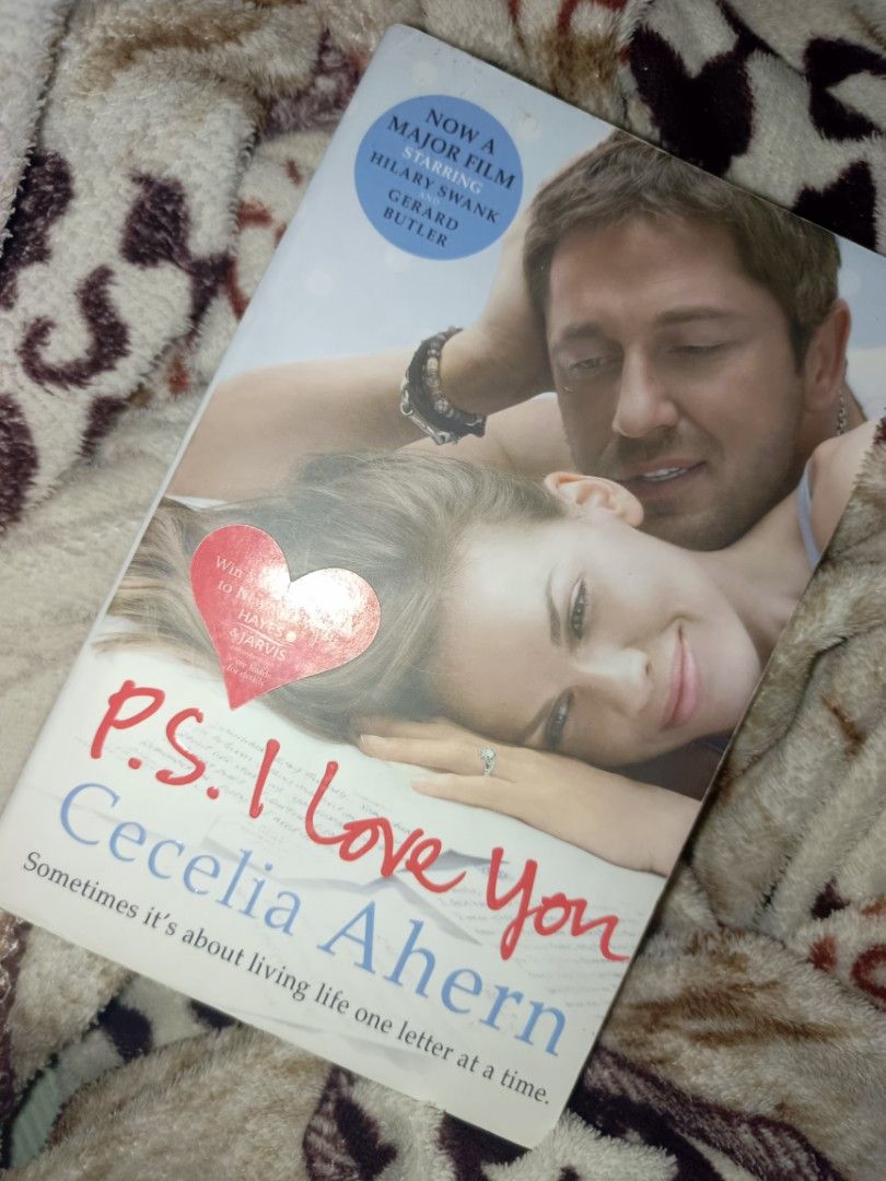 P.S I Love You by Cecelia Ahern (Category: Storybooks) located in Caloocan City. Submitted by carafewind (Listing ID 1397836684, Image 1). Description: P.S I Love You by Cecelia Ahern issue: the book spine lalamove | jnt gcasha.