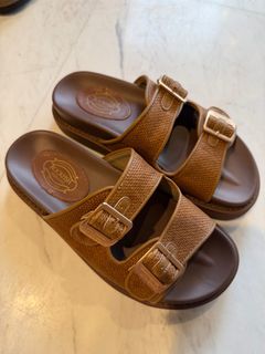 (Category: ) located in . Submitted by super_shopper (Listing ID 1397886756, Image 1). Description: .