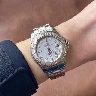 (Category: ) located in . Submitted by pmvintagewatches (Listing ID 1397805659, Image 1). Description: .