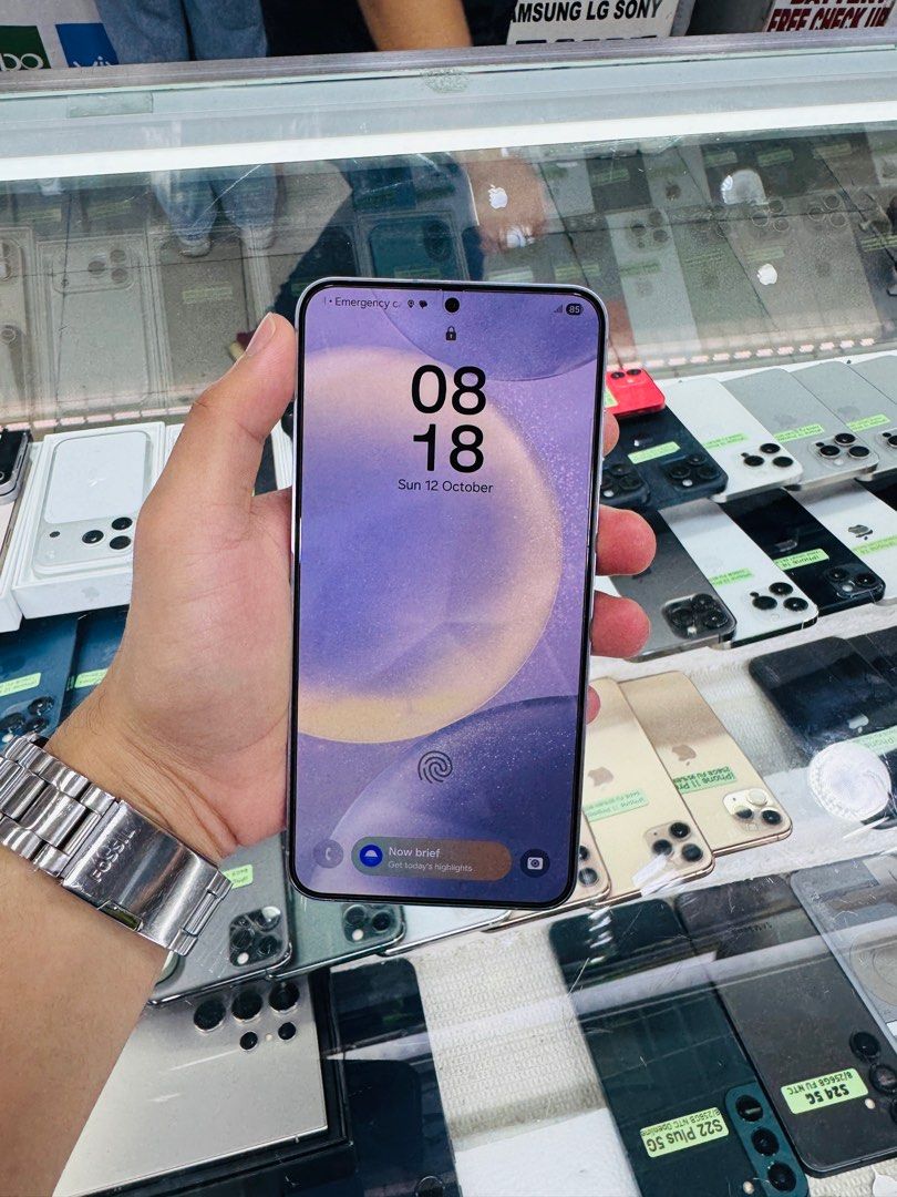 Samsung S24 Plus 12/512GB Openline NTC Approved (Category: Samsung) located in San Juan City. Submitted by Khalidmgdla08 (Listing ID 1397931114, Image 3). Description: FOR SALE | TRADE/SWAP Price: 30,000 On hand: S24+✔️ 12/512GB ✔️ OPENLINE ✔️ NTC APPROVED ✔️ 100% Original ✔️ 99% Makinis ✔️ 99% Smooth ✔️ NOT REFURB ✔️ NO HIDDEN ISSUES ✔️ NEVER BEEN REPAIRED ✔️ TEST TO SAWA✔️ FREE 3-UTOOLS ✔️ ANY MODEL OF IPHONE AND SAMSUNG ARE AVAILABLE! ✨ We acc