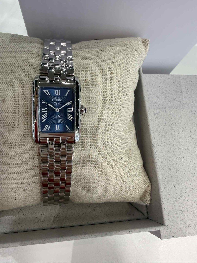 SEIKO ESSENTIALS TANK “SWR085” (Category: Luxury Watches) located in Mexico. Submitted by goldimepieces (Listing ID 1397802008, Image 3). Description: Seiko Essentials Tank Bnew and complete inclusions Blue dial.