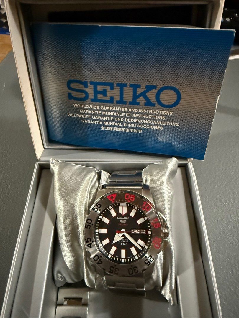 Seiko Watch for Sale (Category: Men's Watches) located in Makati City. Submitted by echotuscano (Listing ID 1397842135, Image 2). Description: For Sale Seiko Watch.