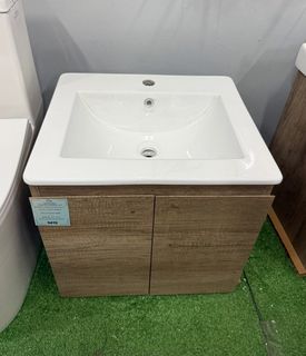 (Category: ) located in . Submitted by ysq2024 (Listing ID 1397910335, Image 1). Description: .