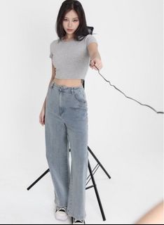 (Category: ) located in . Submitted by decluttering23 (Listing ID 1397857054, Image 1). Description: .