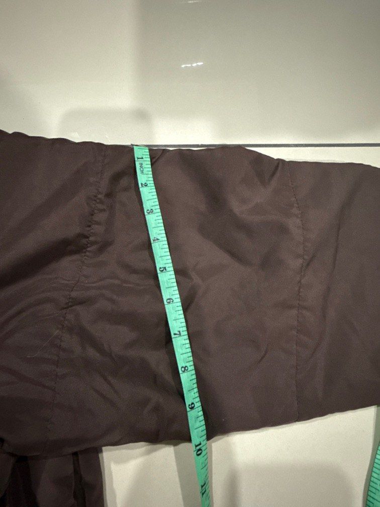 Winter Jacket (Category: Coats, Jackets and Outerwear) located in Nilai. Submitted by zetty15 (Listing ID 1397950448, Image 3). Description: Delivery RM8 J&T Self pickup @MetroPark Sendayan.