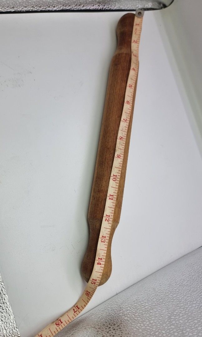 Wooden Rolling pin (Category: Bakeware) located in Marikina City. Submitted by andreah2931 (Listing ID 1397933038, Image 1). Description: .