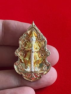 （分類：）位於 。 由 ThaiamuletCarr 提交（商品編號 1398019966，圖片 1）。簡介： 。