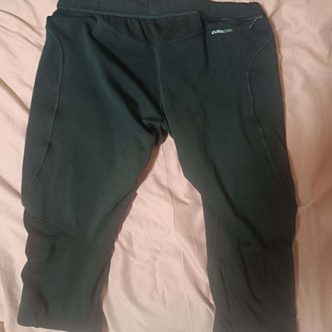 Adidas ClimaCool Compression shorts (Category: Activewear) located in San Juan City. Submitted by ag0807 (Listing ID 1397982847, Image 2). Description: - Adidas Climacool Compression shorts - Color: Black - Size: M - Features drawstring waist - Adidas logo on front - ClimaCool technology - Made in Indonesia.