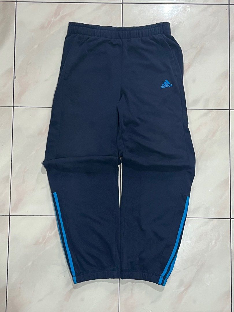 Adidas Jogging Pants (Category: Joggers) located in Bulacan. Submitted by levidiff (Listing ID 1398054968, Image 1). Description: Adidas Jogging Pants Good condition Check detailed pics Large on tag W - 30 L - 40.5.