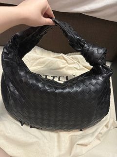 (Category: ) located in . Submitted by xoxotaehee (Listing ID 1398086306, Image 1). Description: .