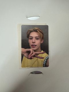 （分類：）位於 。 由 lamyyuuuu 提交（商品編號 1398029762，圖片 1）。簡介： 。