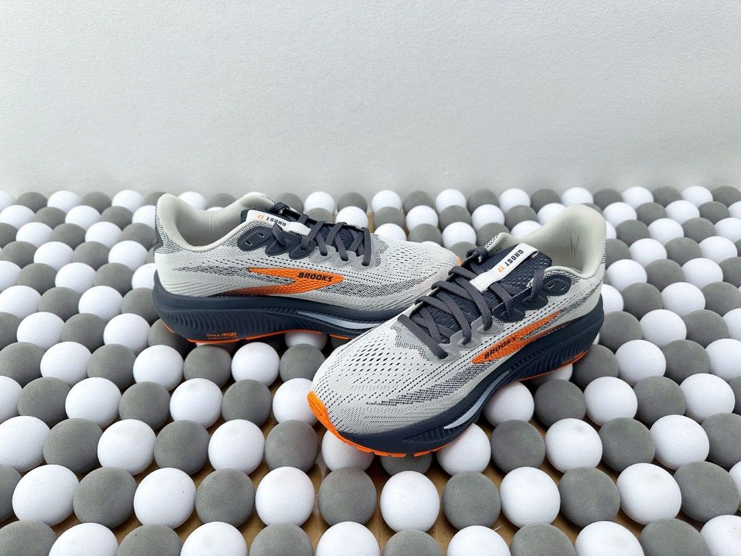 Brooks Ghost 17 （分類：波鞋）位於 Hong Kong。 由 online33.hk 提交（商品編號 1398103996，圖片 3）。簡介： Brooks Ghost 17。