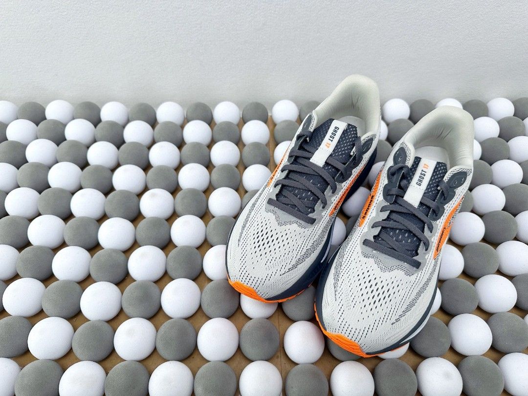 Brooks Ghost 17 （分類：波鞋）位於 Hong Kong。 由 online33.hk 提交（商品編號 1398103996，圖片 5）。簡介： Brooks Ghost 17。