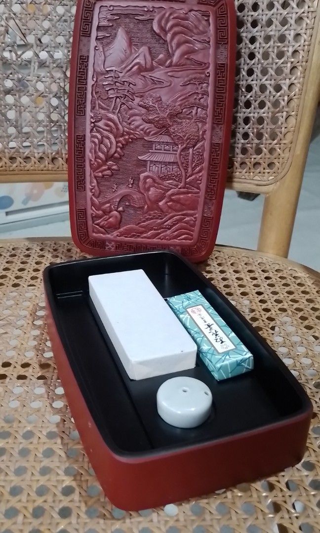 Calligraphy Box (Category: Craft Supplies & Tools) located in Marikina City. Submitted by brandodracu (Listing ID 1398058831, Image 2). Description: .