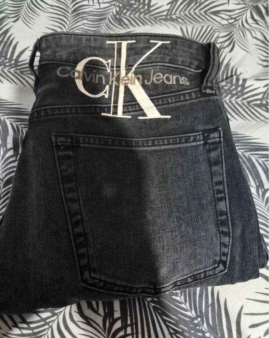 Calvin Klein Jeans Slim Fit (Category: Jeans) located in Bacolod City. Submitted by blackwidow28 (Listing ID 1398040777, Image 1). Description: - Dark grey Calvin Klein Jeans - Slim fit, low rise - Size: W30 x L30 - Features CK logo - Classic five-pocket design - Button and zipper closure Good as New used Once!.