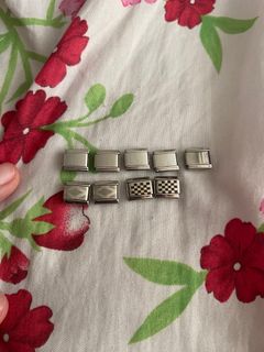 (Category: ) located in . Submitted by nrqdery (Listing ID 1398143513, Image 1). Description: .