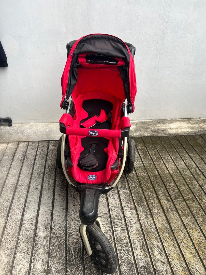 Chicco activ3 stroller (Category: Strollers) located in Marikina City. Submitted by rellala (Listing ID 1398118246, Image 1). Description: Great for jogging or outdoors .