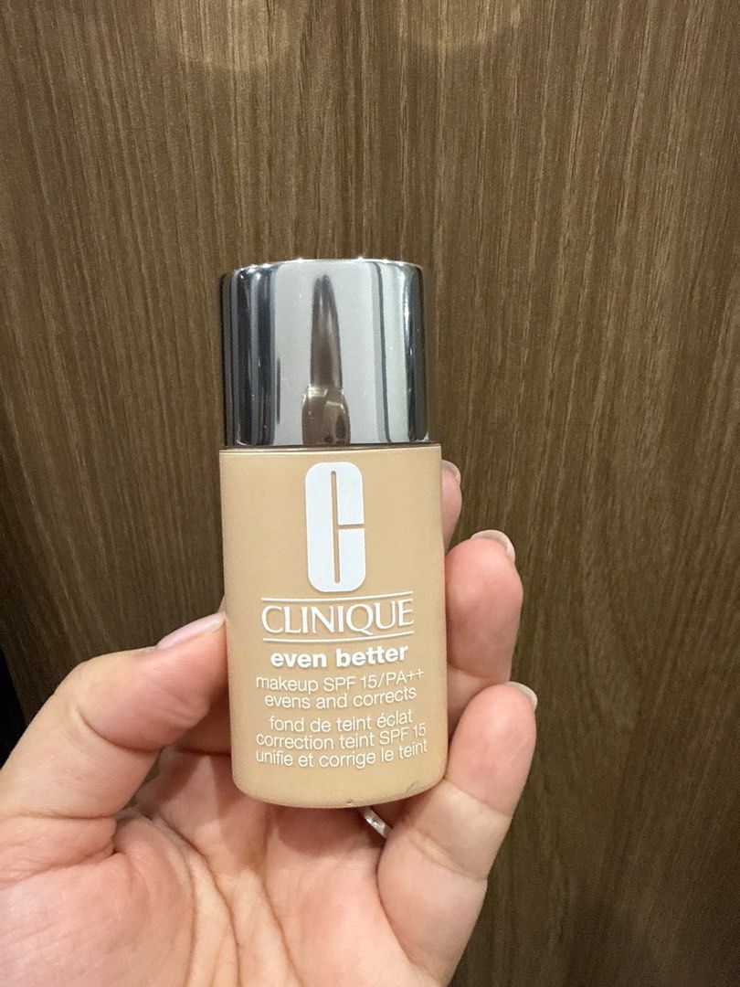 Clinique Even Better Makeup SPF 15 (Category: Makeup) located in Tagum. Submitted by preloved_by_samantha (Listing ID 1398031241, Image 1). Description: - Clinique Even Better Makeup SPF 15/PA++ in Ivory (F-N) - Dermatologist-developed and fragrance-free - Provides moderate coverage - Size: 30 ml / 1 fl. oz. - Made in Belgium - Helps even and correct skin tone - Shake well before use - about 95 percent full.
