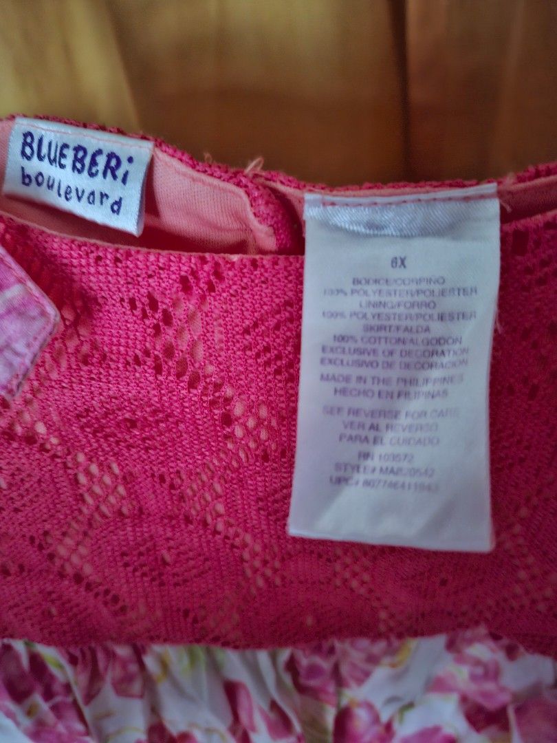 Coral dress (Category: Babies & Kids Fashion) located in Bacoor. Submitted by cloudcerine (Listing ID 1398002235, Image 3). Description: Brand: Blueberi Boulevard Dress Size: 6 Condition: VGUC Price: 150 No issue.