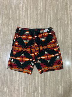 (Category: ) located in . Submitted by RAREFINDS (Listing ID 1398079473, Image 1). Description: .