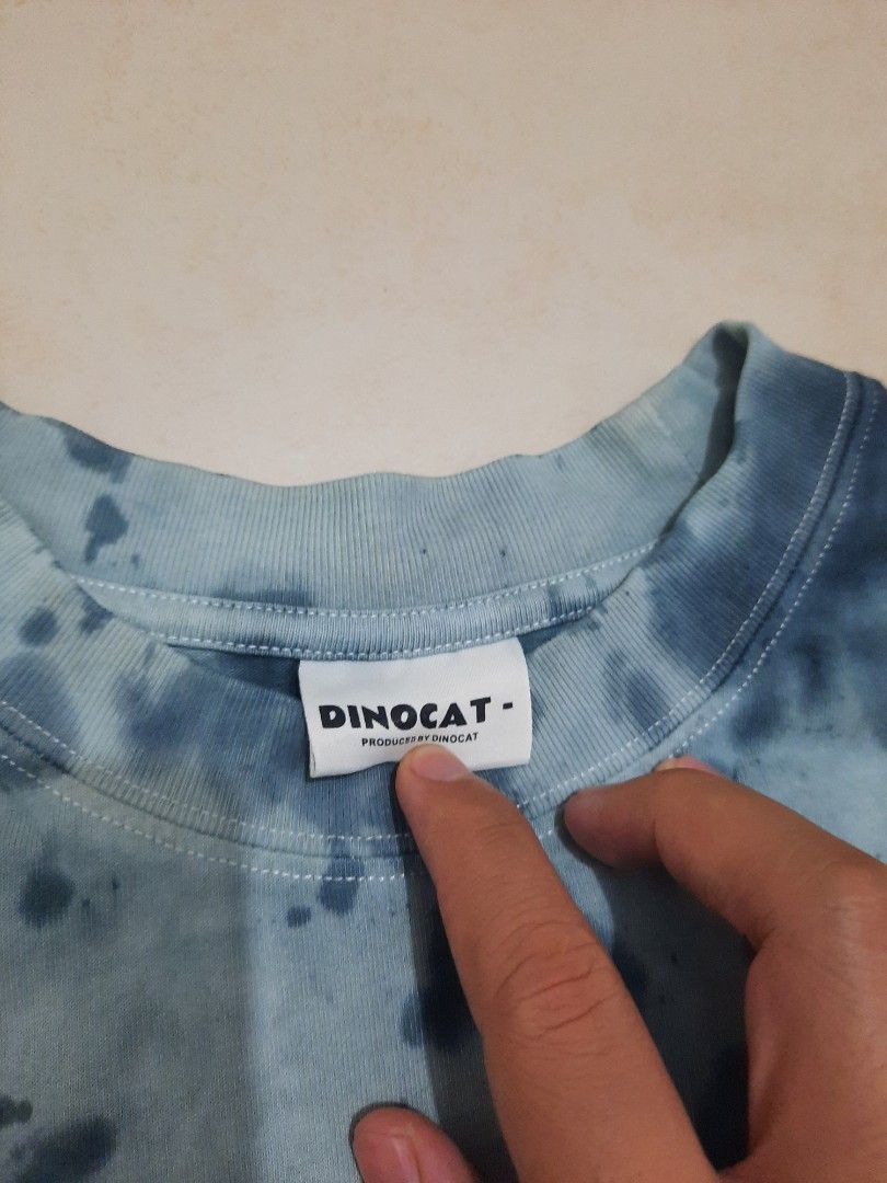 Dinocat Tie-dye Graphic Tee XL (Category: Tshirts & Polo Shirts ) located in Pasig City. Submitted by thousandthrift69 (Listing ID 1398151583, Image 3). Description: Color may vary due to lighting No issue / Need Wash Excellent Condition 💎 Color rate: 9.5/10 Size: Large on tag ( M - L fitting ) Dimension: L27.5xW23.5 Swipe right for more details ⬅️ MINE for only P200 ❤ + Shipping Message us for inquiries 📩 Follow for more.