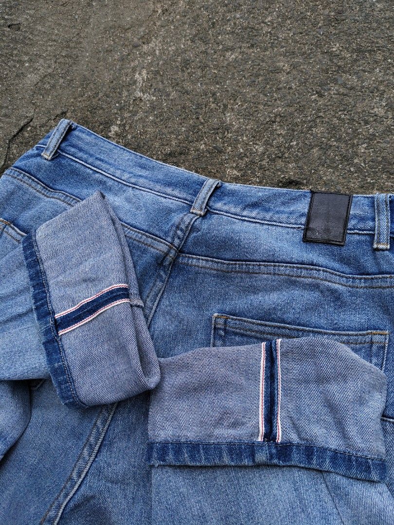 Dior homme pants tattered design (Category: Luxury Apparel) located in Bocaue. Submitted by ukaynipepe (Listing ID 1398019371, Image 3). Description: for sale dior homme tattered pants selvedge ✔️ 32 on tag waist 32 length 39 leg opening 7 good condition issue missing main tag 📩📩📩.
