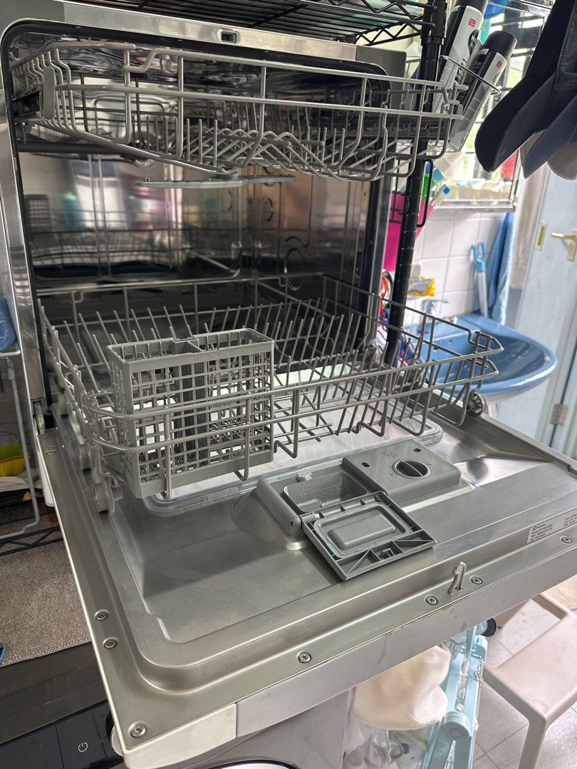 Electrolux ESF6010BW Portable Dishwasher, TV Home Appliances