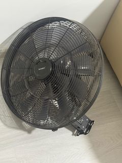 (Category: ) located in . Submitted by elesss (Listing ID 1398032365, Image 1). Description: .