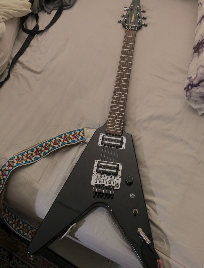 Fernandes BSV-90 Flying V Electric Guitar - Black, Hobbies & Toys