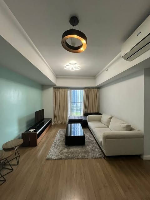 For Rent: 2BR with Parking – Two Maridien, BGC (Category: Apartments & Condos) located in Taguig. Submitted by louie.catandijan (Listing ID 1397995924, Image 2). Description: 🔑 FOR RENT – 2BR Condo at Two Maridien, BGC 📍 Bonifacio Global City, Taguig 📐 97 sqm | 🛏 2 Bedrooms | 🚗 With Parking 🪑 Fully Furnished | 🏙 Modern Interiors 💰 ₱90,000/month 📌 Code: LDBRENT00167 📩 Inquire Now for Viewing & Details!.