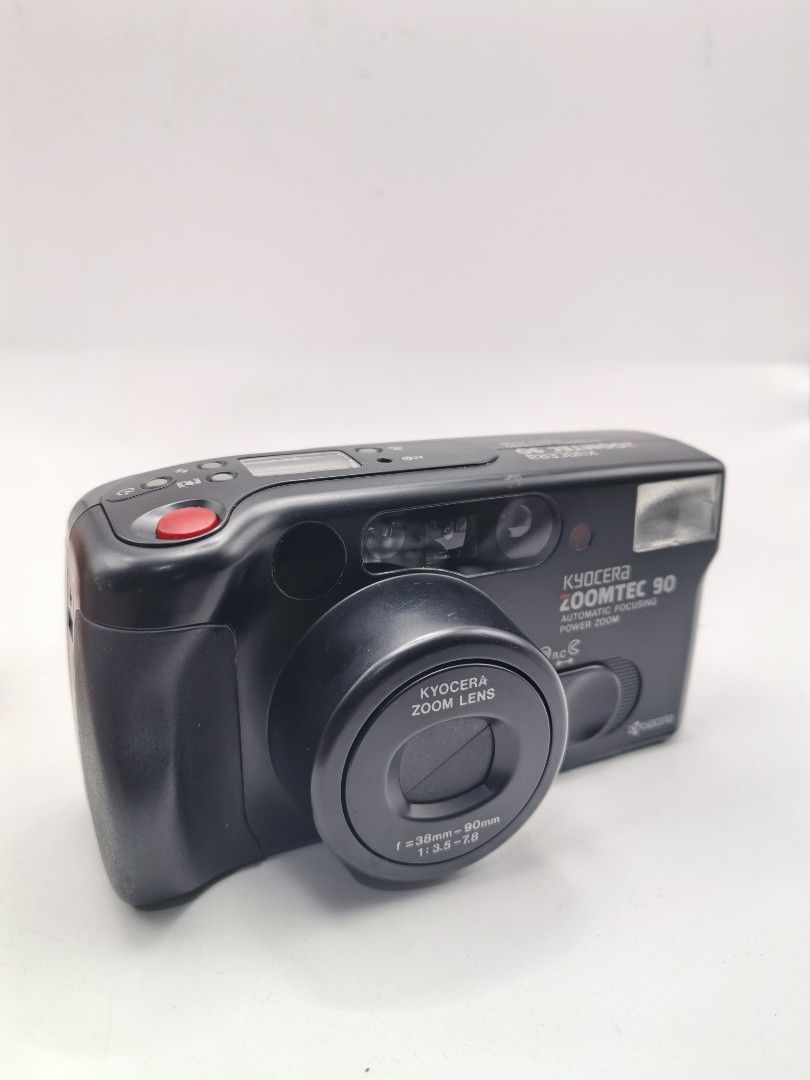 Kyocera Zoomtec 90 (Category: Cameras) located in Cebu City. Submitted by dudes_villanueva (Listing ID 1398147895, Image 2). Description: Kyocera Zoomtec 90 Note: Tested Functional. Not roll Tested. All sales final and non-refundable. Battery not included for testing and demo only. 📌A 35mm film autofocus compact camera that was also sold as the Yashica Zoomtec 90. 📌The camera was manufactured by Kyocera and released around 1990. 📌It features a