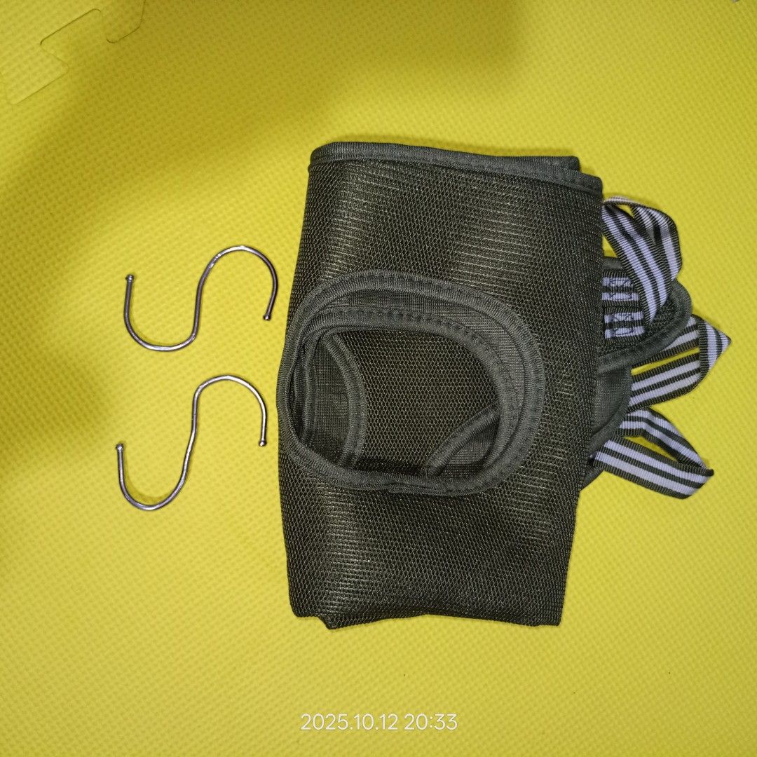 (Bundle )Lucky Dog Muzzle and Pet Carrier (Category: Homes & Other Pet Accessories) located in Pasig City. Submitted by journashop (Listing ID 1398068163, Image 2). Description: Includes a yellow Lucky Dog muzzle with a grey strap and a pet carrier with two S-hooks. The carrier is dark green with a mesh design. Also included is a pink pet carrier with a polka dot pattern and pink straps. Perfect for pet owners looking for convenient and stylish a