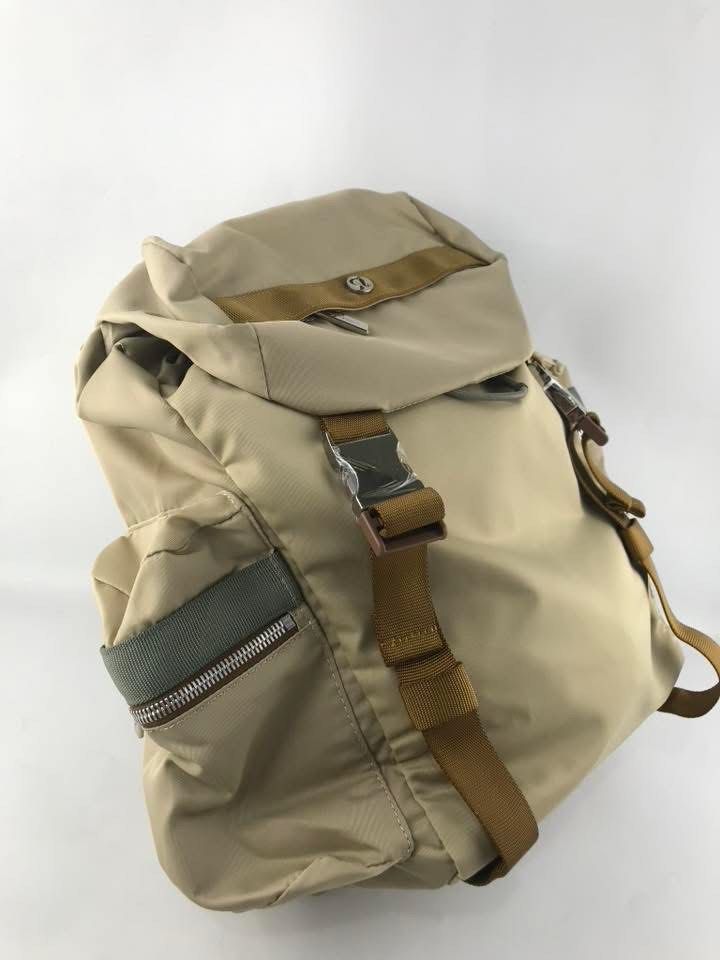 Lululemon Wunderlust Mini Backpack 14L (Category: Backpacks) located in Marikina City. Submitted by smthxtra (Listing ID 1398059693, Image 3). Description: Dimensions: 25.5cm x 14cm x 35.5cm (10” x 5.5” x 14”) Volume: 14L Fits most water bottles up to 32oz (946ml) Product Features(Click to Close) Zippered side pockets Quick-access zippered pocket on front flap Interior pocket designed to hold your water bottle Interior pocket fits a tablet.