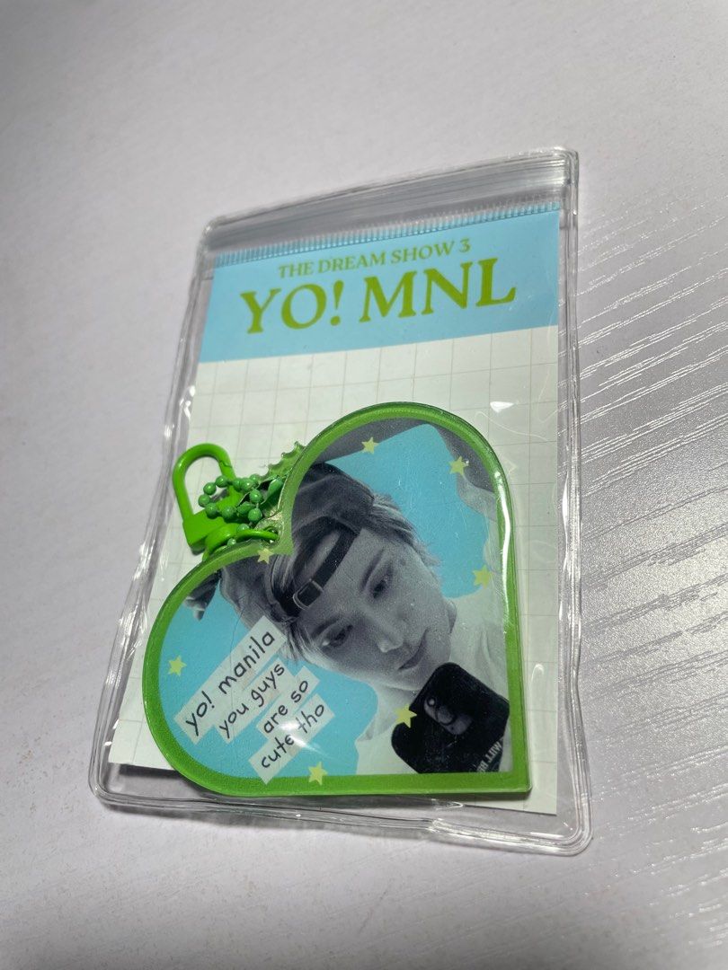mark lee tds3 keyring (Category: Character Goods) located in Mandaluyong City. Submitted by siynea (Listing ID 1398004499, Image 3). Description: mark lee tds3 keyring - decluttering - plastic film still intact :).