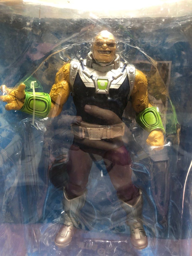 McFarlane Superman Villains: Mongul (Category: Figurines & Statues) located in Binan City. Submitted by elf.0000 (Listing ID 1398043867, Image 2). Description: P2,200.00 plus shipping cost Brand new but box is not in mint condition Not recommended for mint collectors What you see is what you get Payment via gcash Ship thru jnt/lalamove.