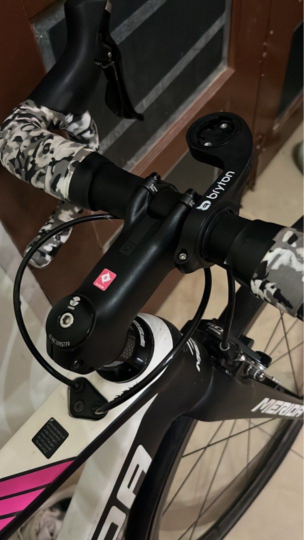 Merida Reacto 4000 (Category: Bicycles) located in Kuching. Submitted by aannyerr (Listing ID 1397993325, Image 2). Description: size xs full 105 grpset carbon slr 2 low profile ws.