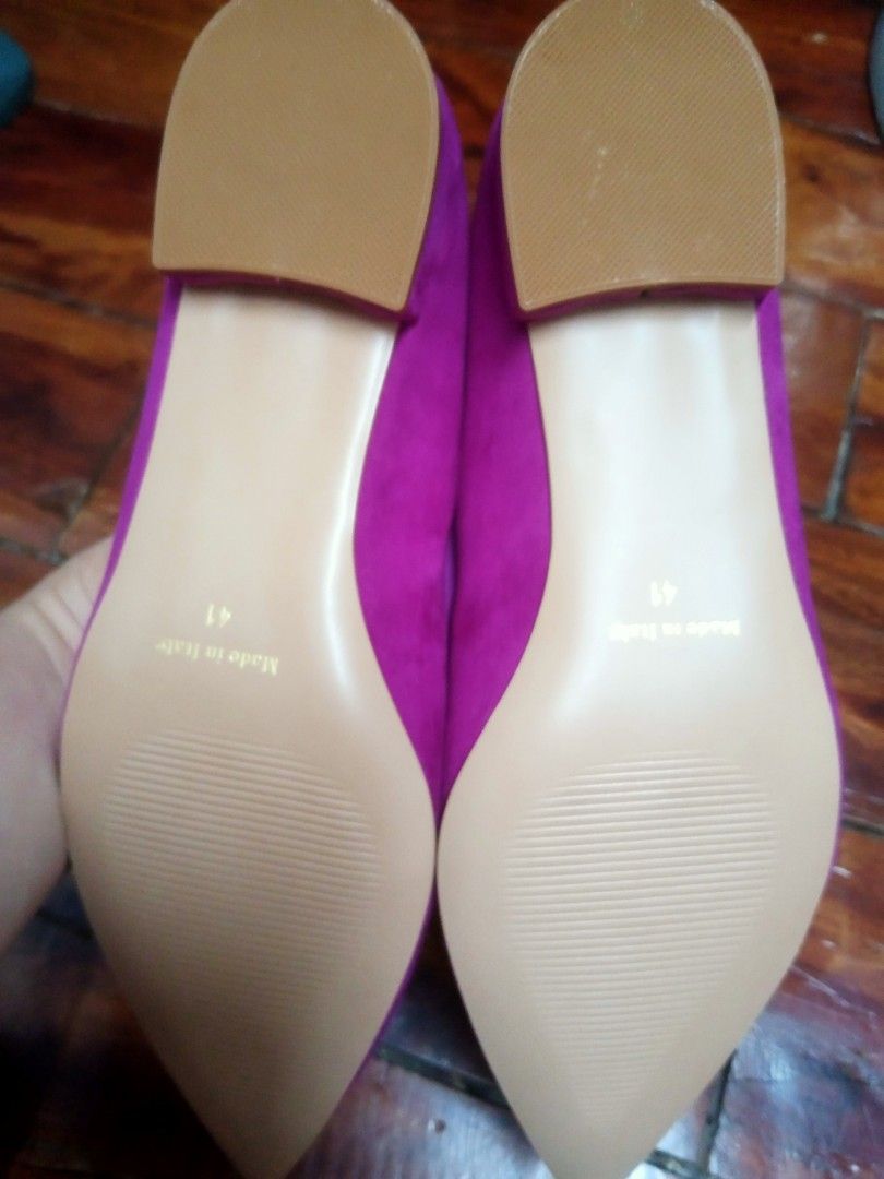 Michele Lopriore (Category: Flats & Sandals) located in Bulacan. Submitted by ely46 (Listing ID 1398139069, Image 2). Description: ordered at Italy.