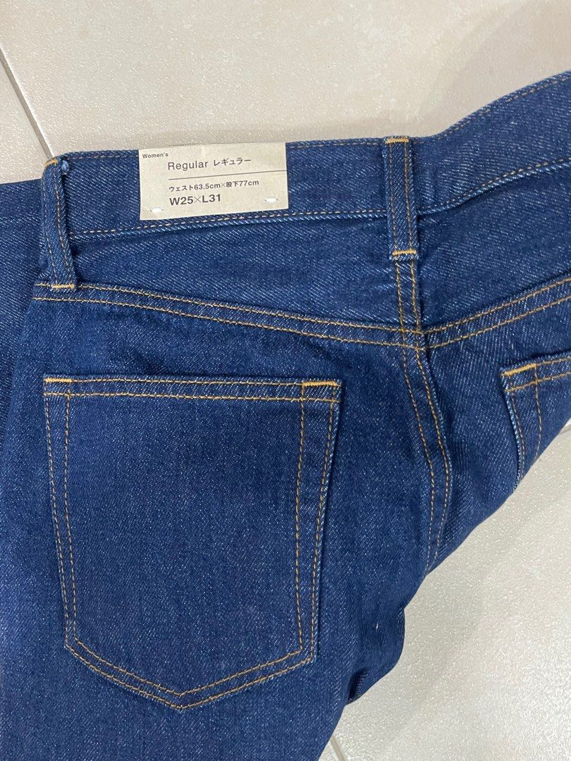 Muji straight jeans (Category: Jeans) located in Taguig. Submitted by wildbiteph (Listing ID 1398063486, Image 2). Description: Size 25 Fits upto 28.