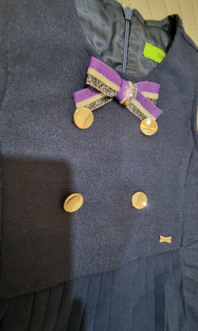 Navy blue dress 3y (Category: Babies & Kids Fashion) located in Santa Rosa. Submitted by ronalyn0321 (Listing ID 1397982753, Image 2). Description: Used once for an event Fits 3y Dettachable ribbon brooch Navy blue color Can ship via J&t or LBC cop.