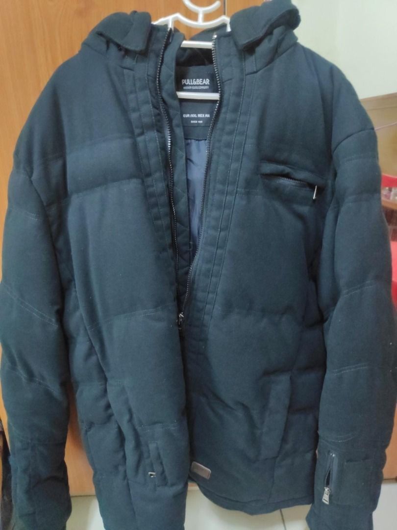 Pull&Bear Padded Jacket (Category: Coats, Jackets and Outerwear) located in Kuala Lumpur. Submitted by Unlucky.Adventure (Listing ID 1398154774, Image 1). Description: - Black Pull&Bear padded jacket - Hooded - Full zip closure - Multiple pockets - Features Pull&Bear logo on zipper and leather patch - Size: EUR/XXL, MEX/44 - Brand established in 1991.